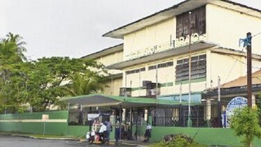 Rechazan reubicación del colegio Abel Bravo