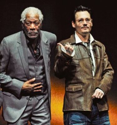 Freeman es separado de Batman