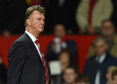Van Gaal se juega el puesto ante Chelsea