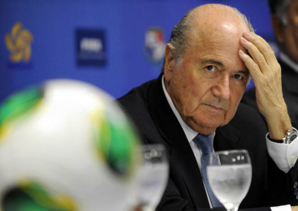 Blatter lamenta su situación y dice no tener un candidato para reemplazarlo