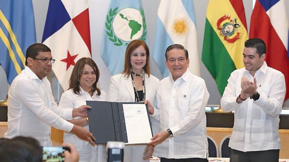 Presidente sanciona normativa que crea el Ministerio de Cultura