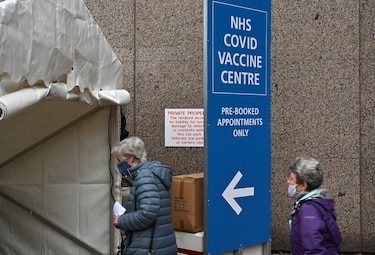Buscan en el Reino Unido a persona que importó variante brasileña del coronavirus