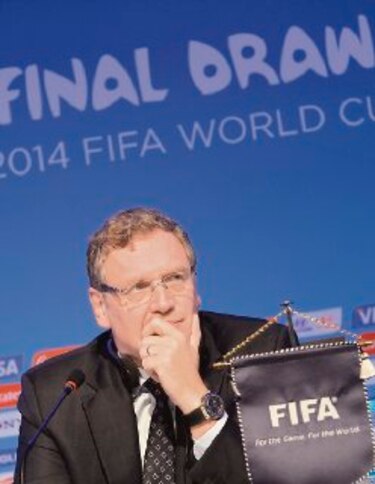 Valcke pone en aprietos a la FIFA