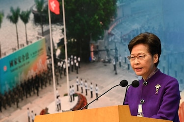 Gobernante de Hong Kong celebra resultado electoral mientras G7 denuncia ‘erosión’ de la democracia