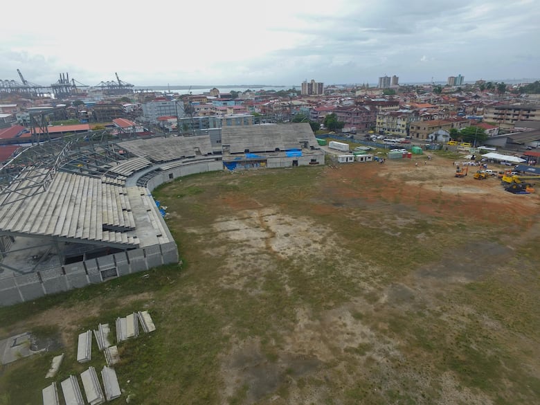 Reanudan la construcción del estadio Roberto Mariano Bula