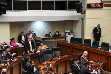 Bajan a primer debate el proyecto de ley que transparenta la gestión de funcionarios de alta jerarquía