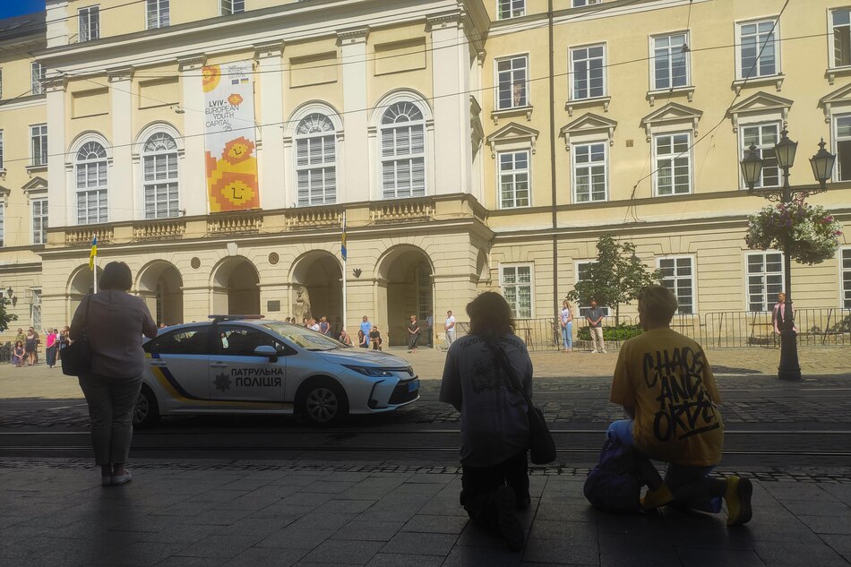 Ucranianos escépticos y preocupados ante las conversaciones de Trump y Putin en Alaska