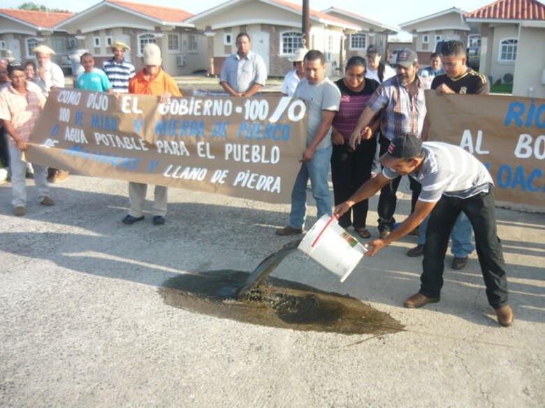 Exigen presencia de autoridades en Macaracas para tratar contaminación del río Estivaná