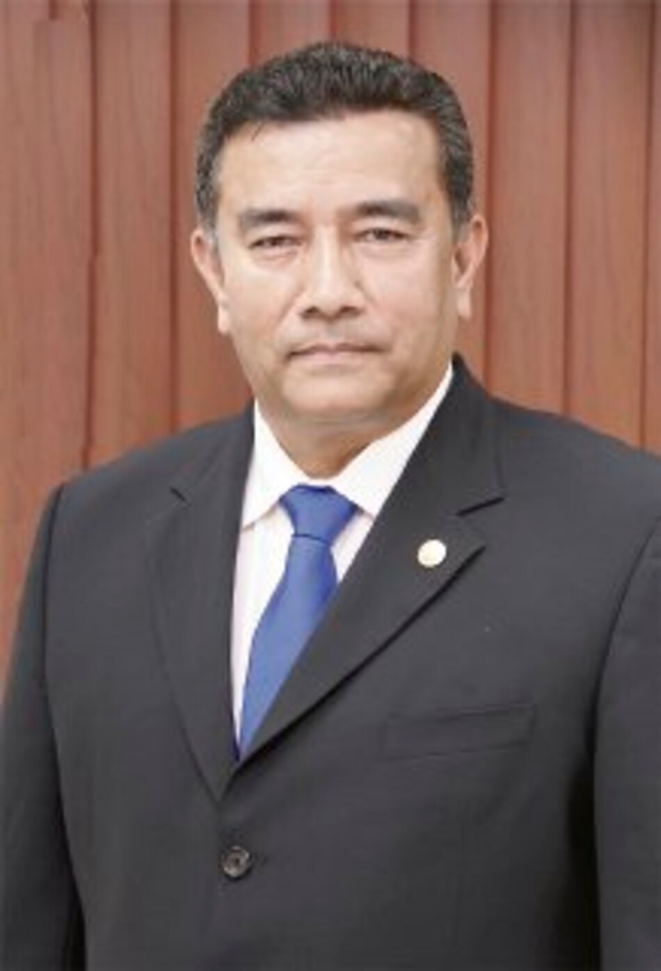 Otorgan premio a Oscar M. Ramírez