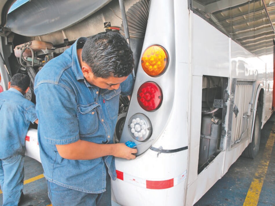 Vandalismo daña los Metro Bus