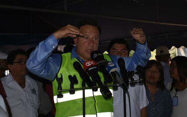 Varela se compromete a controlar las pandillas en Colón