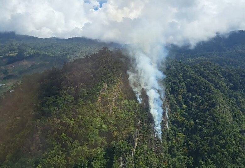 Cerro Punta: 74 unidades han avanzado en el trabajo de combate para apagar el fuego