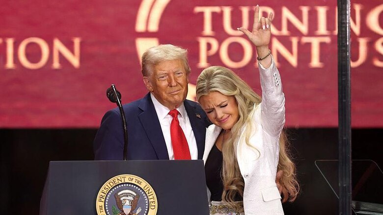 Cómo la mezcla de política y religión en el homenaje a Charlie Kirk nos muestra el futuro del movimiento MAGA