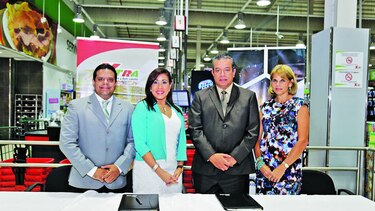 Supermercados Xtra e Inadeh reafirman convenio