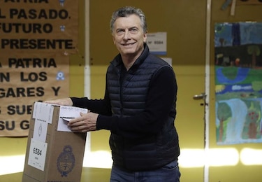 Argentina: primarias legislativas miden la gestión de Macri y el regreso de Kirchner