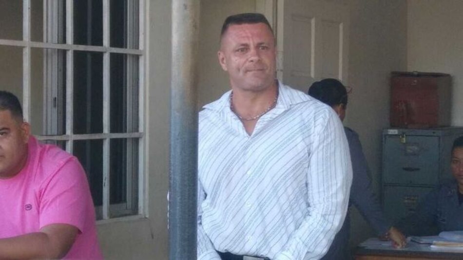 Tribunal pospone juicio a William Dathan Holbert