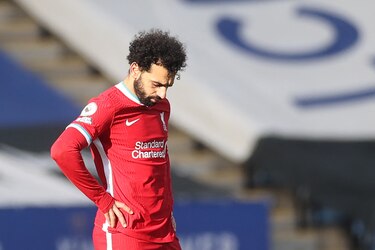 El Liverpool sigue su caída al perder en Leicester