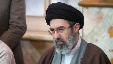 Irán elige a Mojtaba Jamenei como nuevo líder supremo: quién es el misterioso hijo del fallecido ayatolá Alí Jamenei