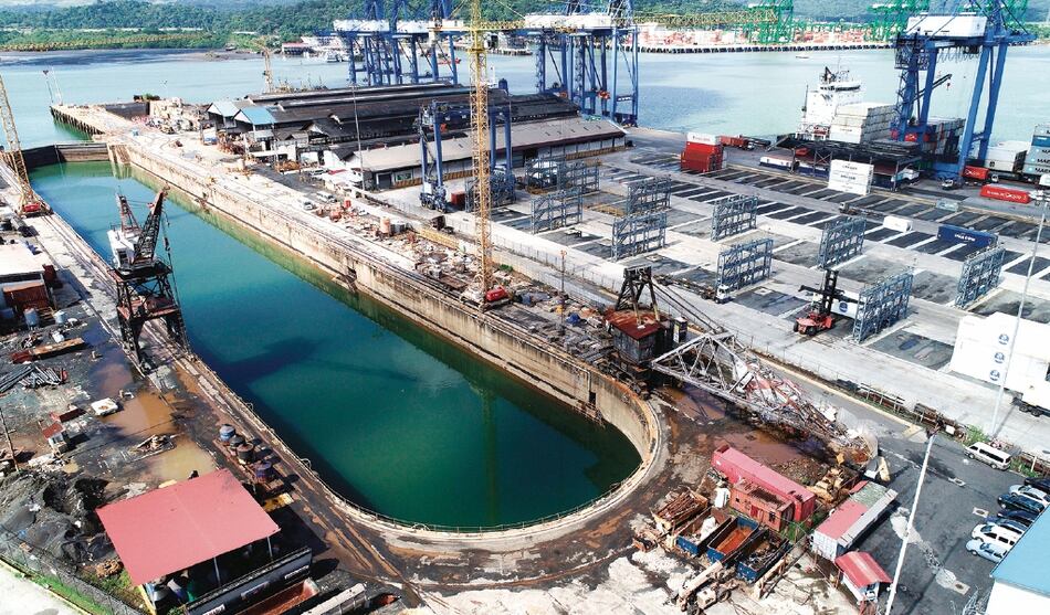 Comienza la puja para operar el astillero Balboa