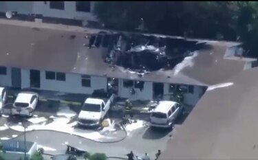 Dos muertos y cuatro hospitalizados por caída de helicóptero sobre un edificio en Florida