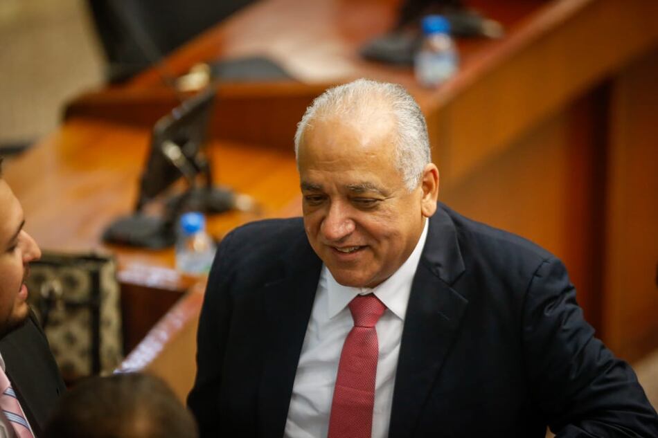 Camacho presenta propuesta de ley que facilita mecanismos para la amnistía y el indulto