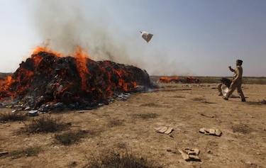 Seis niños muertos por explosión de juguete-bomba en Pakistán