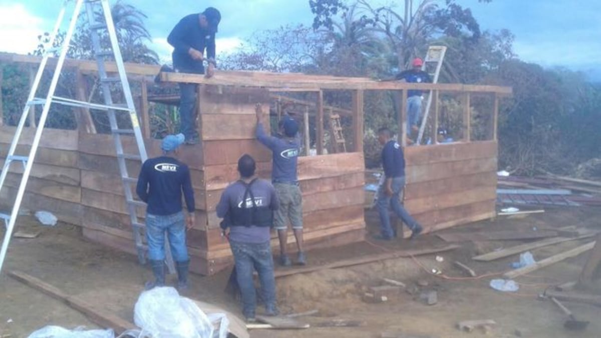 Comunidad Aguas Clara intenta volver a la normalidad tras incendio