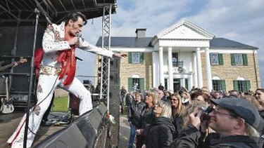 Primer ‘Graceland’ fuera de EU