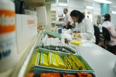 Farmacéuticos advierten que MedicSol ‘discrimina’ el acceso a las medicinas