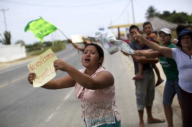 Ecuador espera recaudar $1,000 millones para enfrentar crisis por sismo