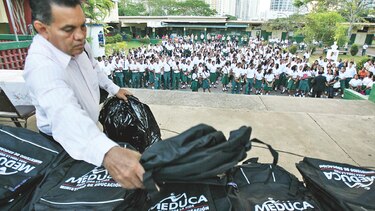‘Fraude y lesión’ en compra de mochilas escolares: fiscal Vielka Broce