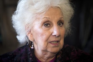 Hallan nieto de la fundadora de las Abuelas de Plaza de Mayo