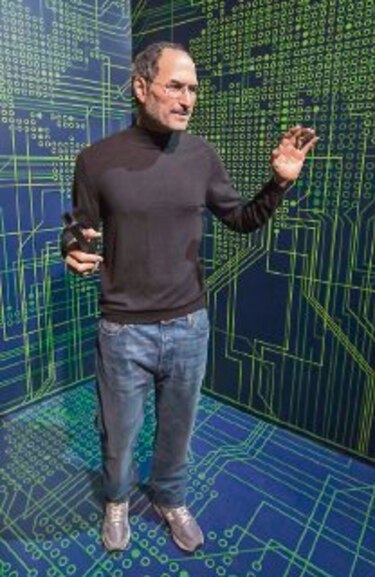 Cinta irónica de ´Jobs´ se estrena en la internet
