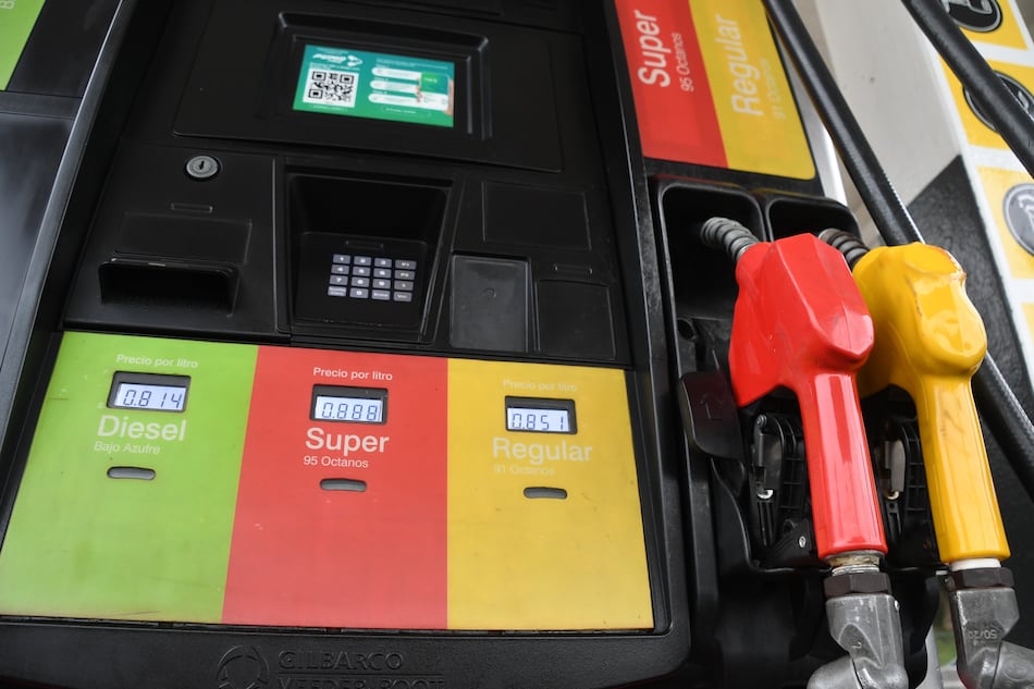 Nuevos precios de combustibles entrarán en vigor este viernes 10 de enero