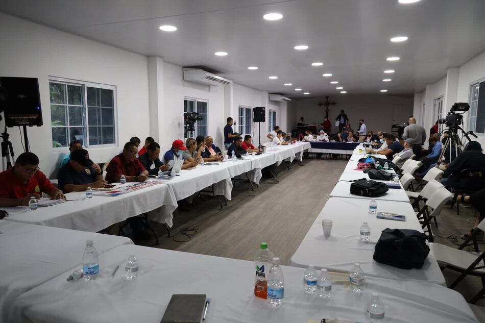 Ulloa insiste en pasar a la segunda fase, porque el diálogo no se puede prolongar ‘eternamente’