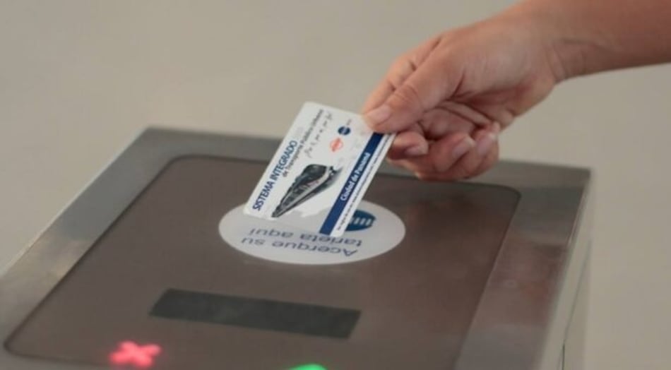 Usuarios de la línea 1 del Metro podrán recargar sus tarjetas con monedas en los CAE