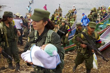 FARC tendrán guarderías para hijos de guerrilleros en Colombia