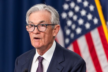 Secretario del Tesoro de Estados Unidos dice que ya comenzó proceso de reemplazo de Powell en la Fed