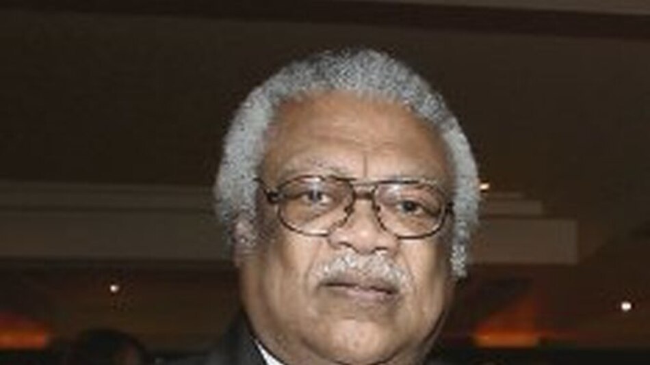 Mitchell, habilitado en querella contra Afú