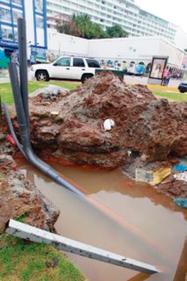 Rotura de tubería deja El Cangrejo sin agua