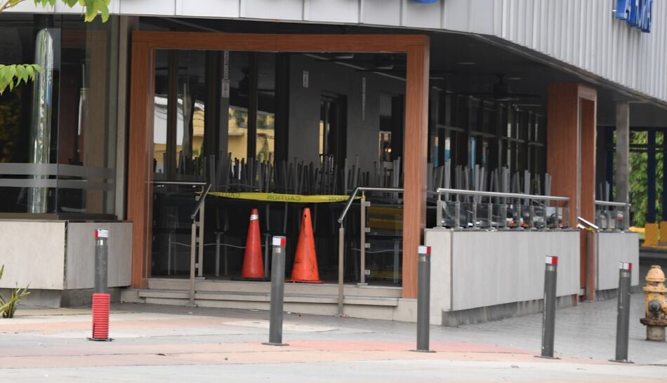 Mil restaurantes cierran por la crisis