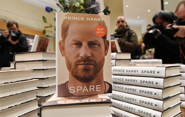 Harry escribe sobre William: ‘Mi querido hermano, mi archienemigo’