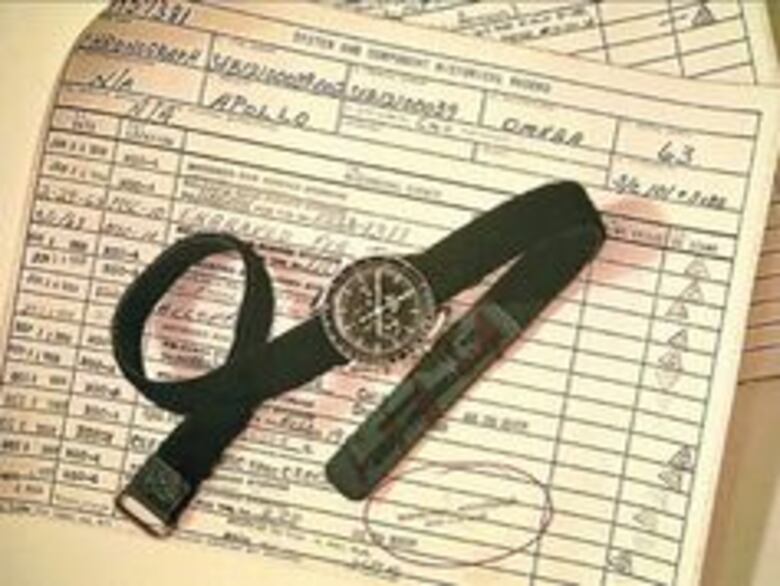 Una Luna con dos relojes