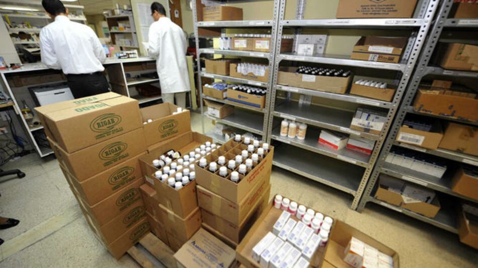 Caja de Seguro Social aplaza licitación de insumos medicoquirúrgicos