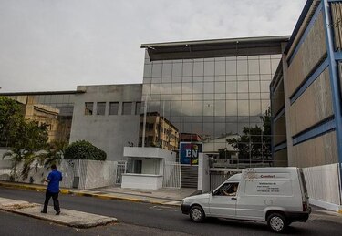 Políticos y periodistas salen en defensa de los demandados por Cabello
