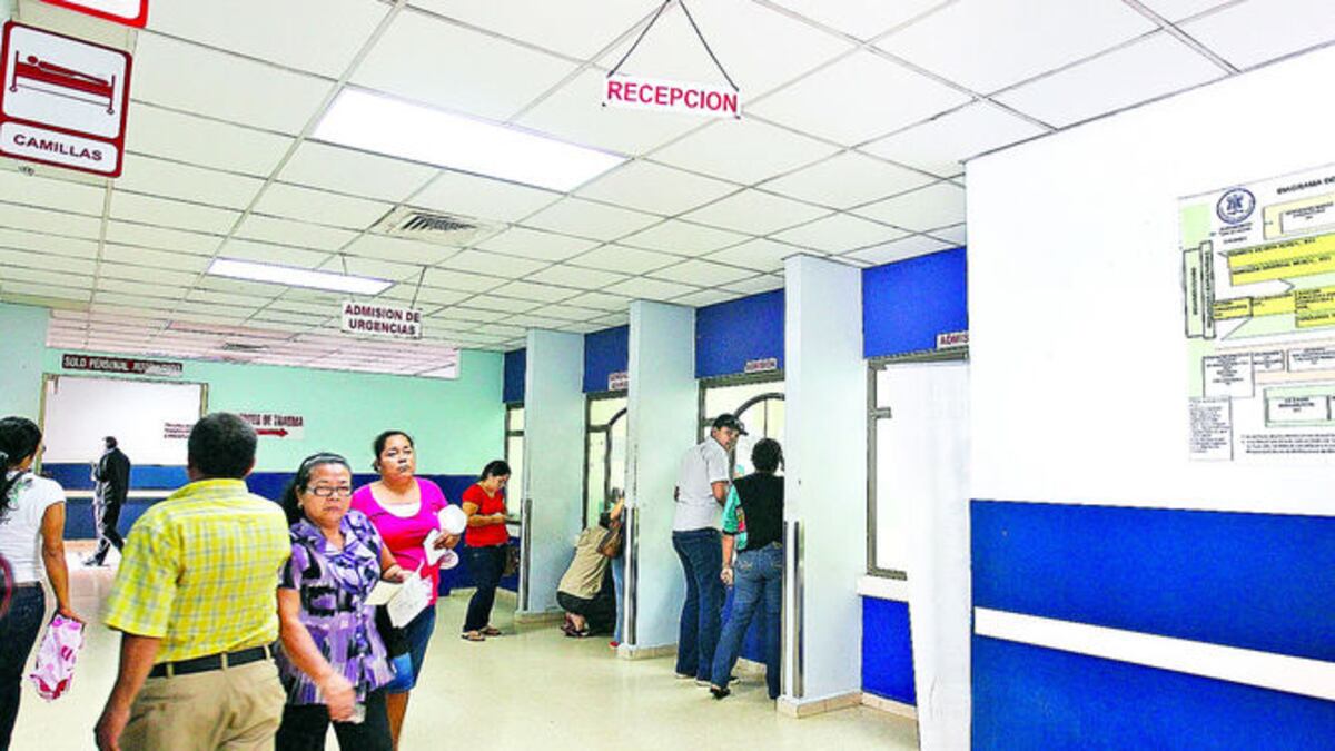 . Los médicos y pacientes solicitan que se agilicen los procesos de compra para abastecer al hospital de medicinas e insumos médicos y quirúrgicos.