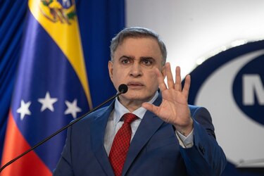 El fiscal general y el defensor del pueblo de Venezuela renuncian a su cargo
