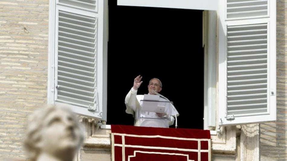 Papa Francisco parte a retiro espiritual