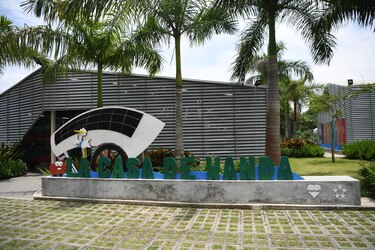 Wanda y BoB: el dúo ecológico contra la contaminación de plástico