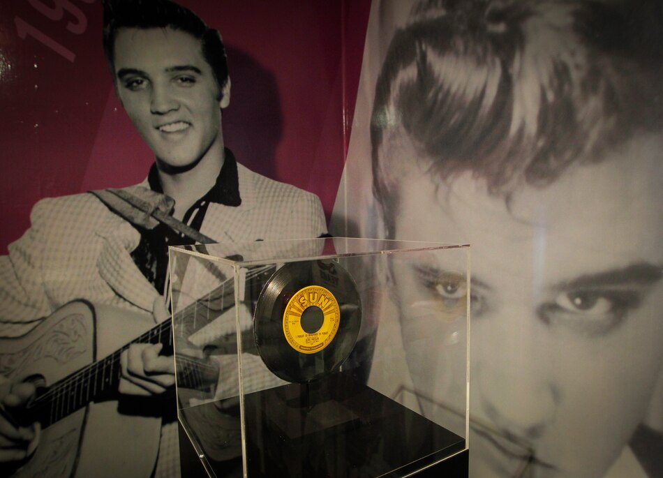 Universal Music manejará catálogo de canciones de Elvis